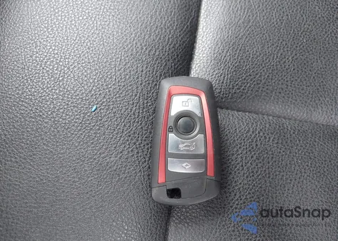 2018 BMW 320I xDrive из США, поврежденный, VIN WBA8E5G53JNU46681